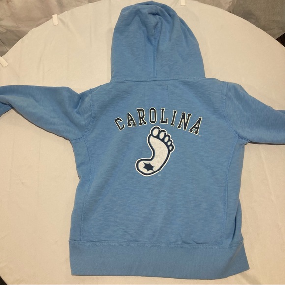 North Carolina Tar Heels Hoodie - Picture 4 of 6